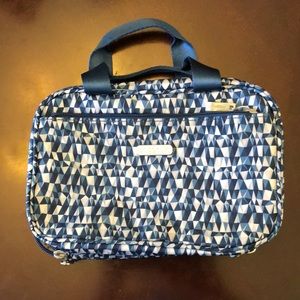 Baggallini toiletry bag